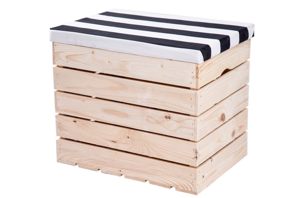 Sitzkiste "Sissi" natur / schwarz-weiß gestreifte Auflage